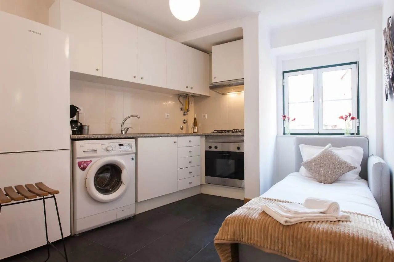 Martim Moniz Studio Apartments - By Lu Holidays Lisbon Portugal